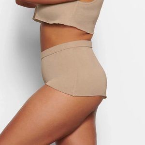 SKIMS Sleep Cheeky Shorts Honey Womens 4X